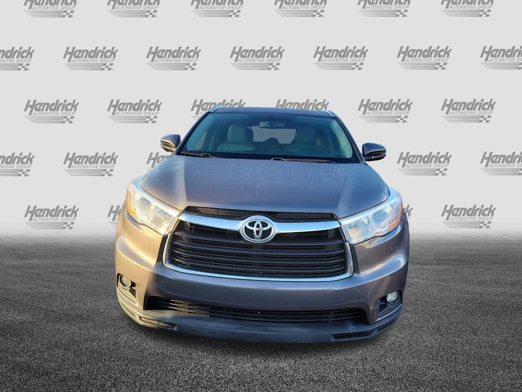Used 2016 Toyota Highlander XLE V6 SUV
