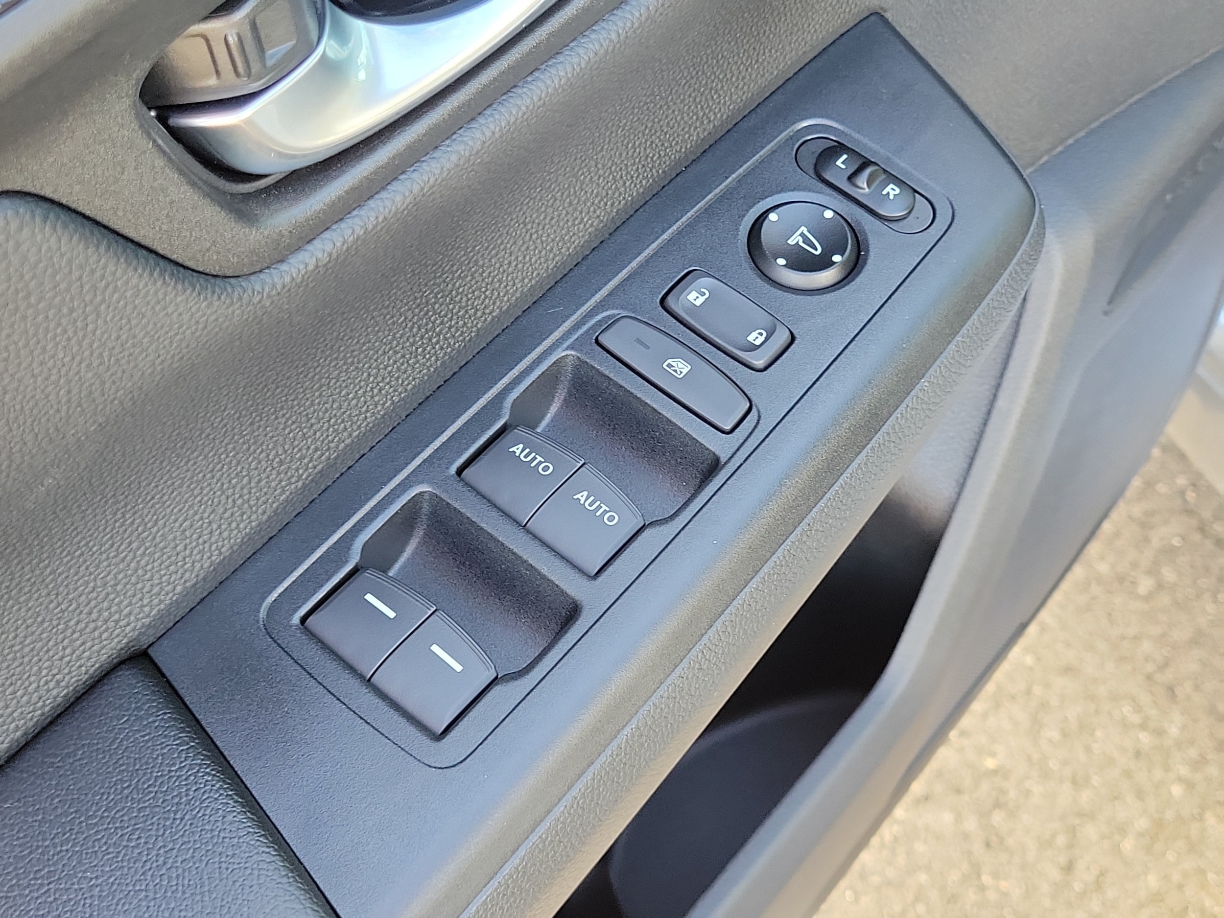 2026 Honda CR-V EX - Photo 14