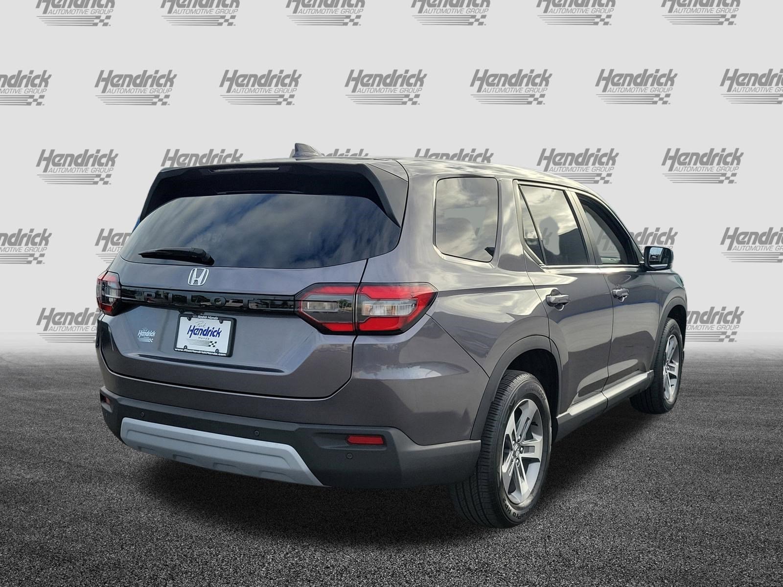 2025 Honda Pilot EX-L photo 6