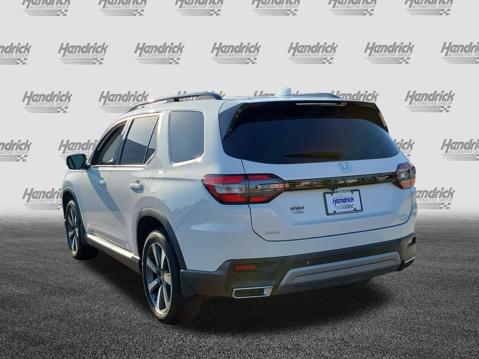 2025 Honda Pilot Elite photo 4