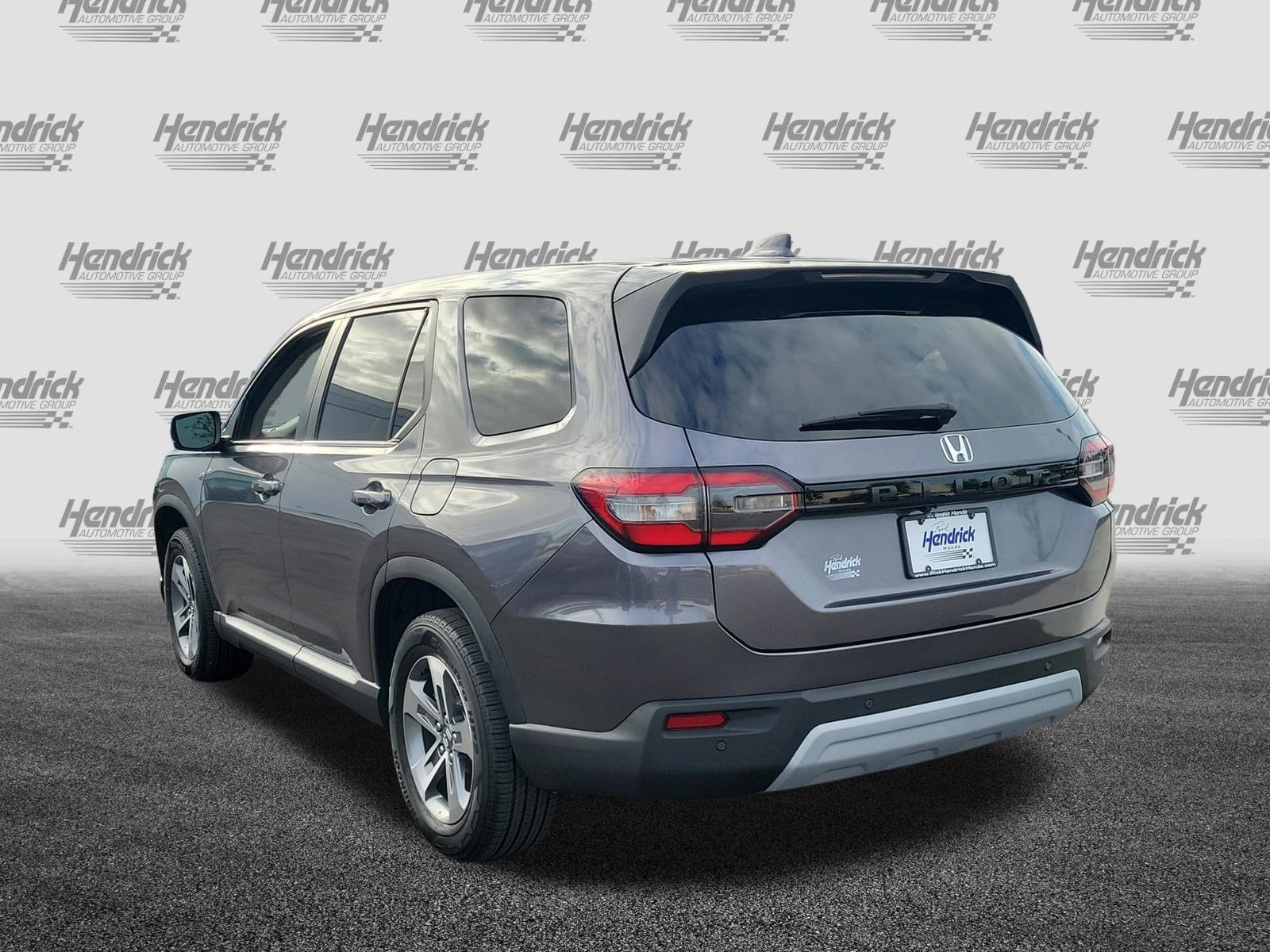 2025 Honda Pilot EX-L photo 4