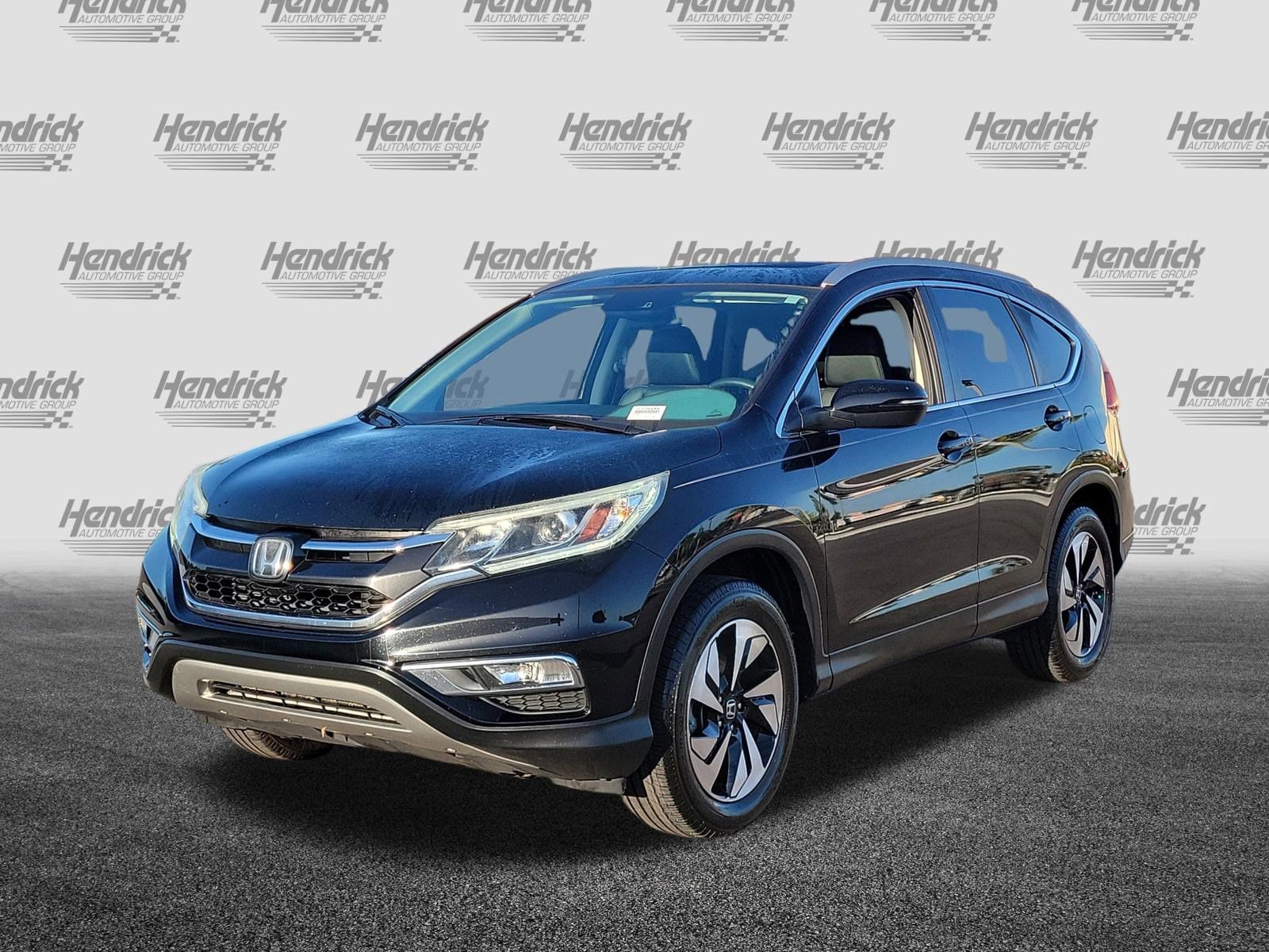 2016 Honda CR-V Touring FWD photo 2