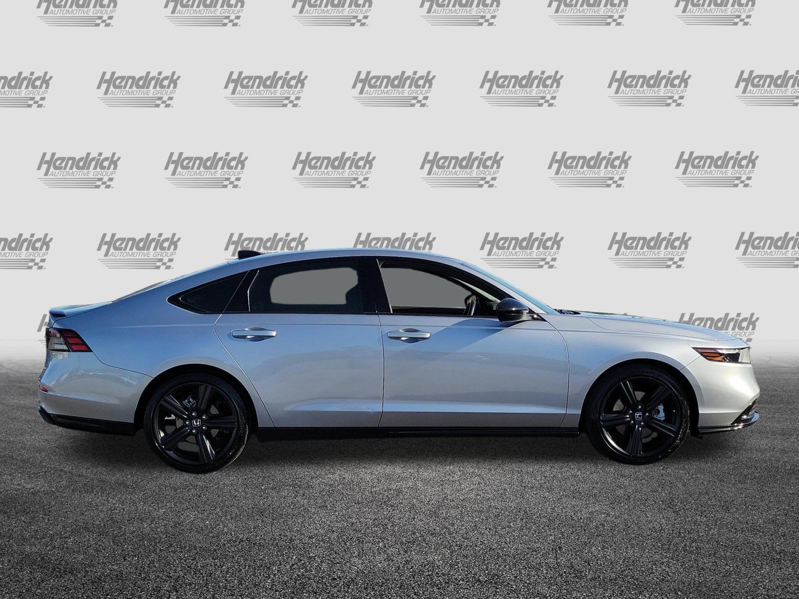 2023 Honda Accord Hybrid Sport-L photo 3