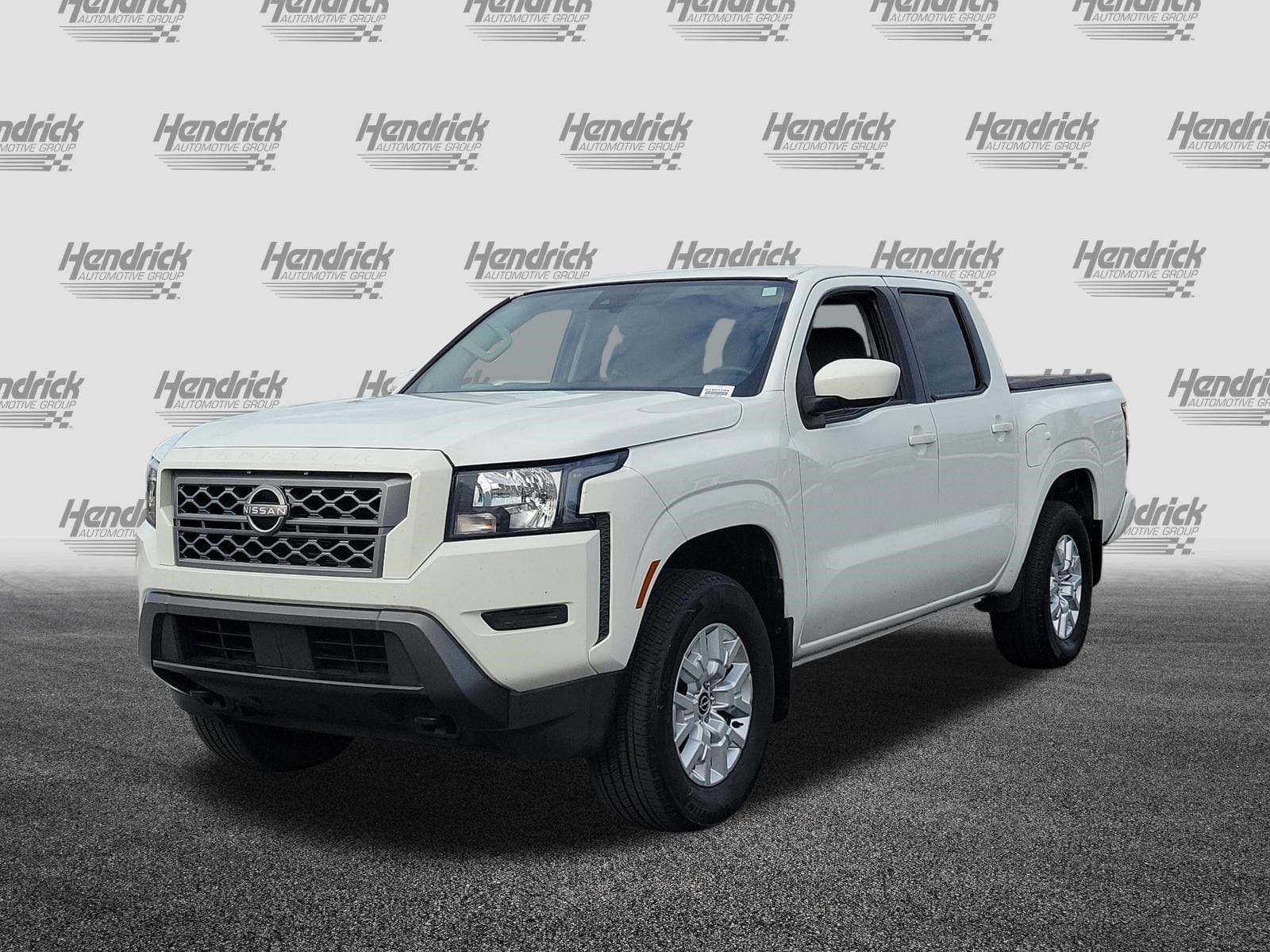 2022 Nissan Frontier SV photo 2