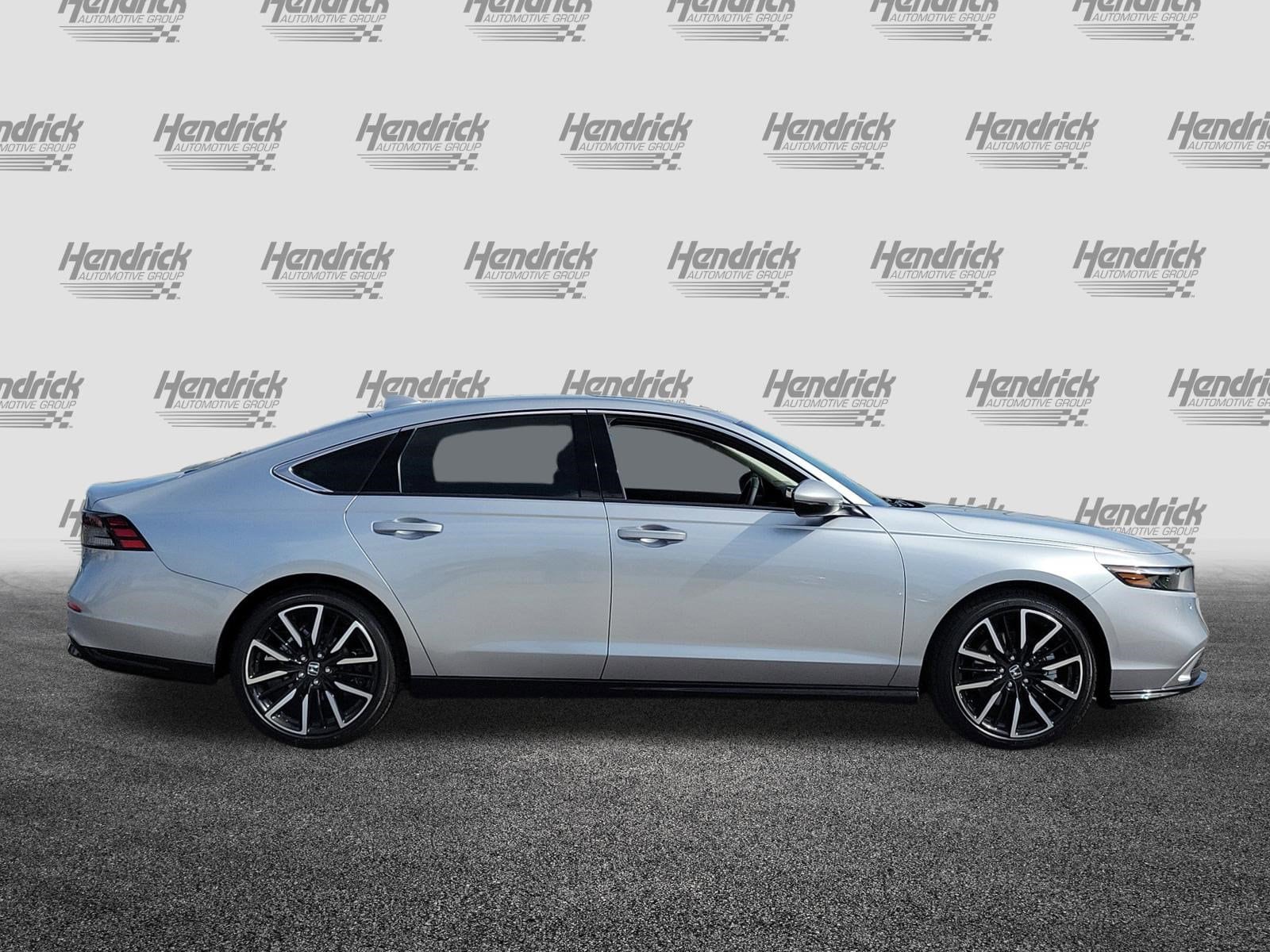 2025 Honda Accord Hybrid Touring photo 3