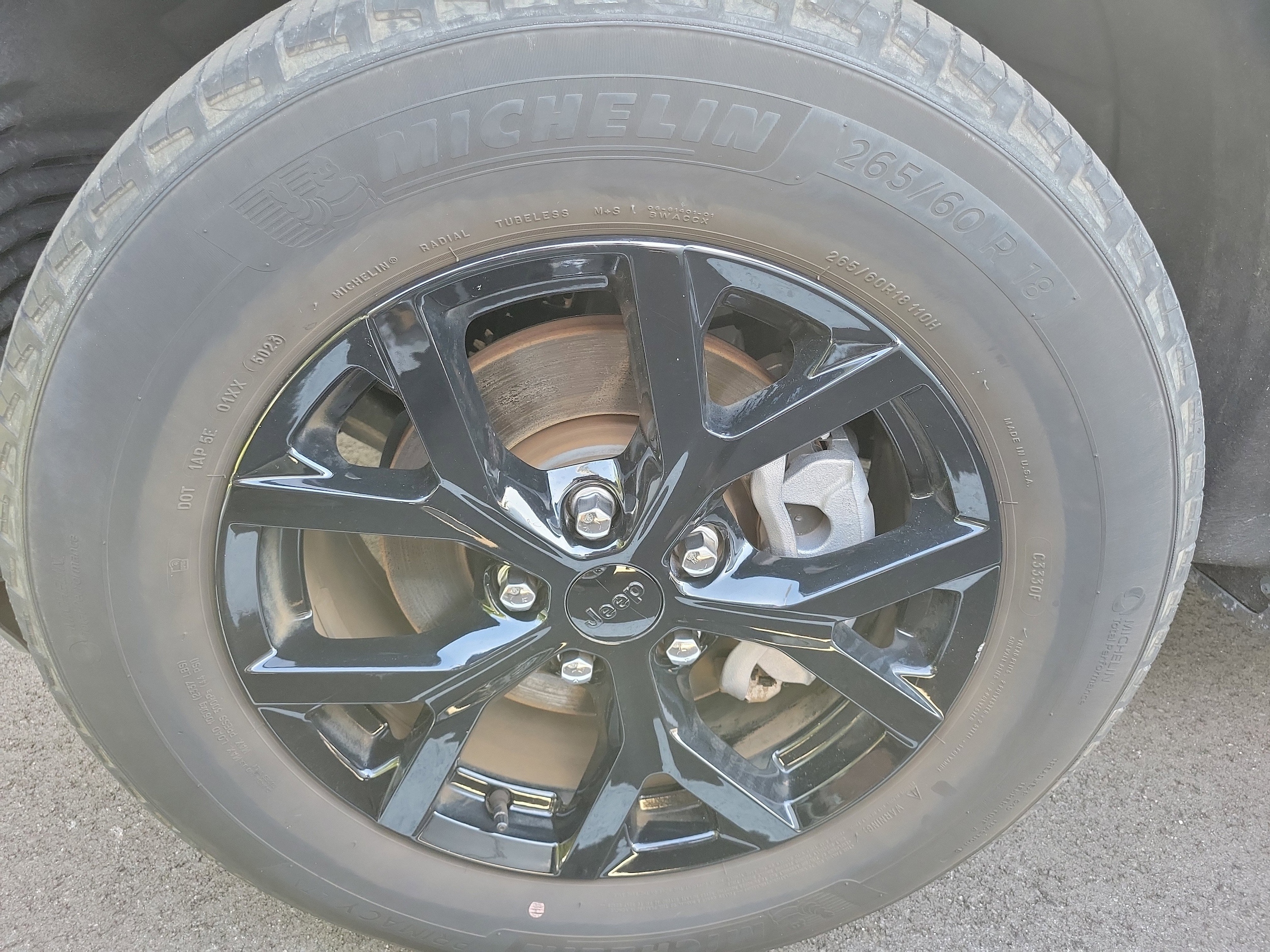 2024 Jeep Grand Cherokee Altitude photo 6