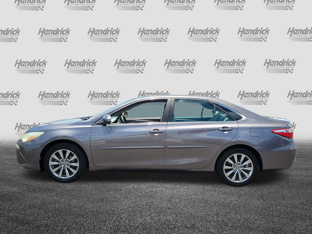 Used 2016 Toyota Camry XLE Sedan