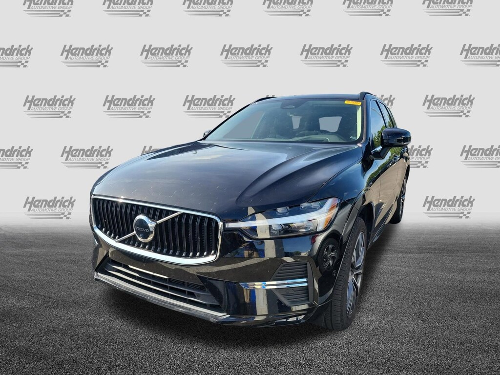 Used 2022 Volvo XC60 B5 FWD Momentum SUV