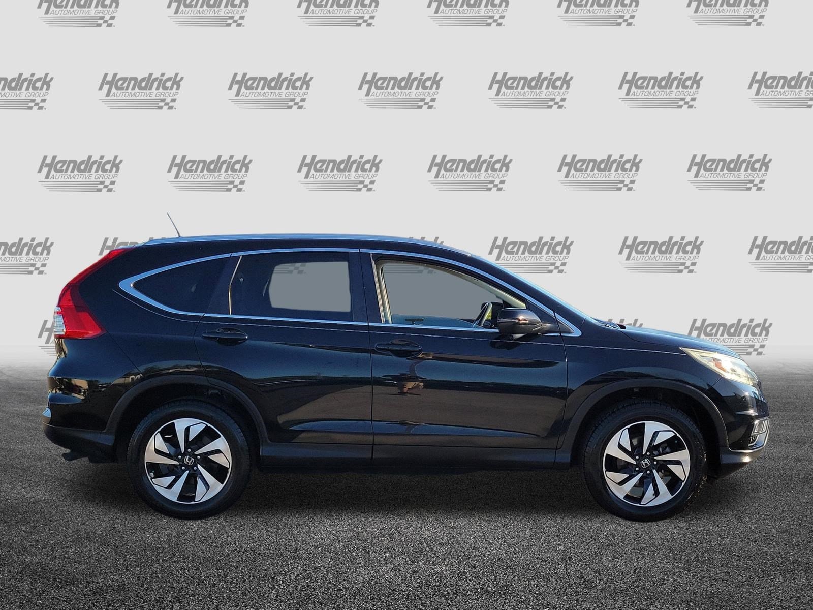 2016 Honda CR-V Touring FWD photo 3