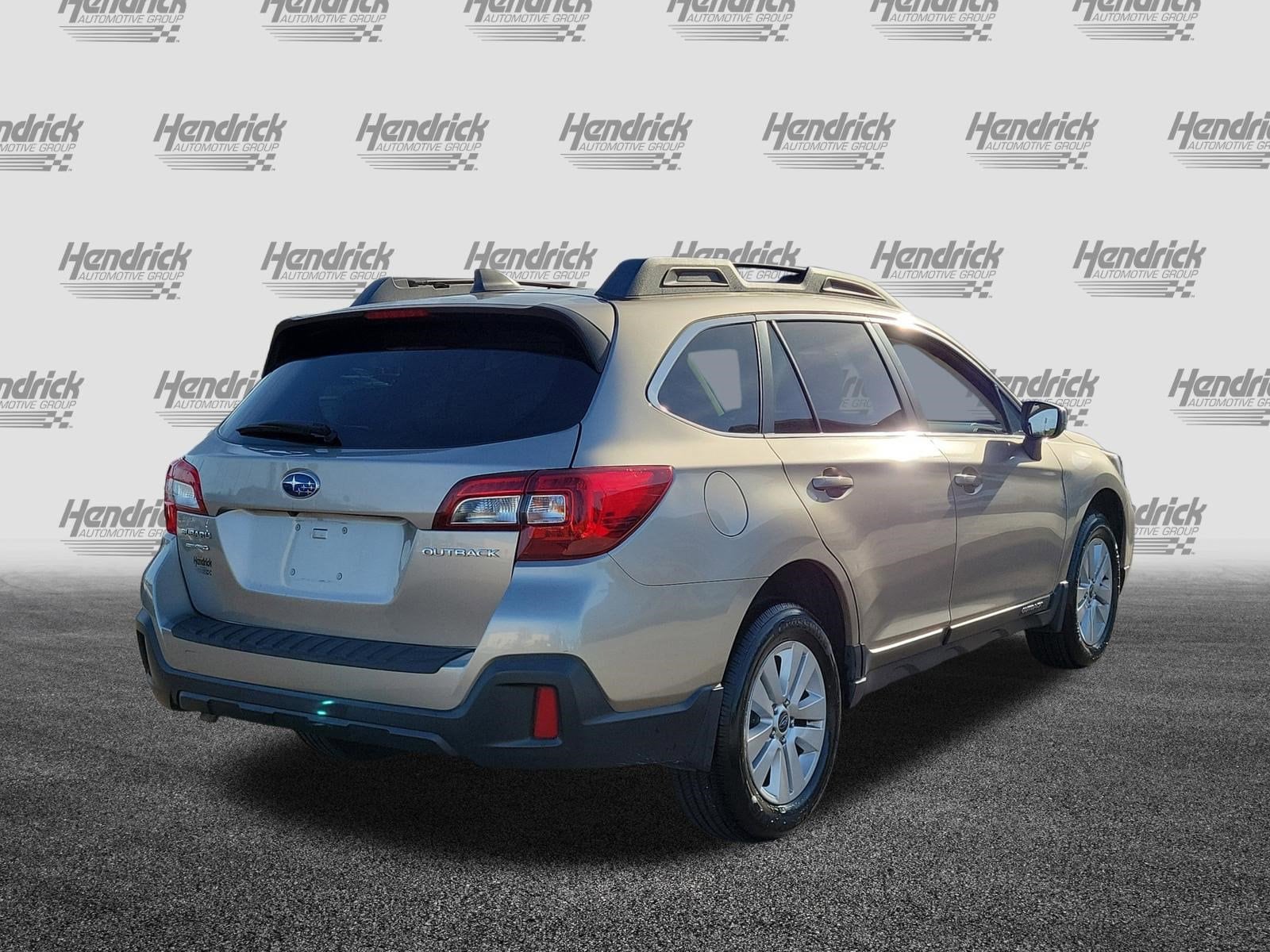 2018 Subaru Outback 2.5i Premium with photo 6