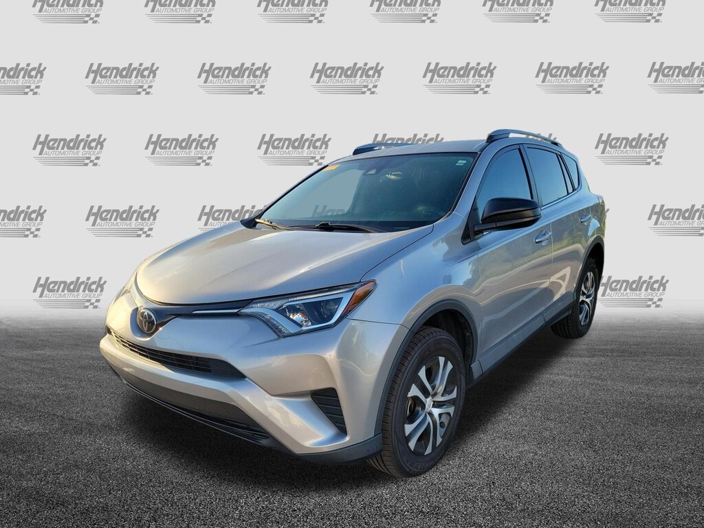 Used 2018 Toyota RAV4 LE SUV