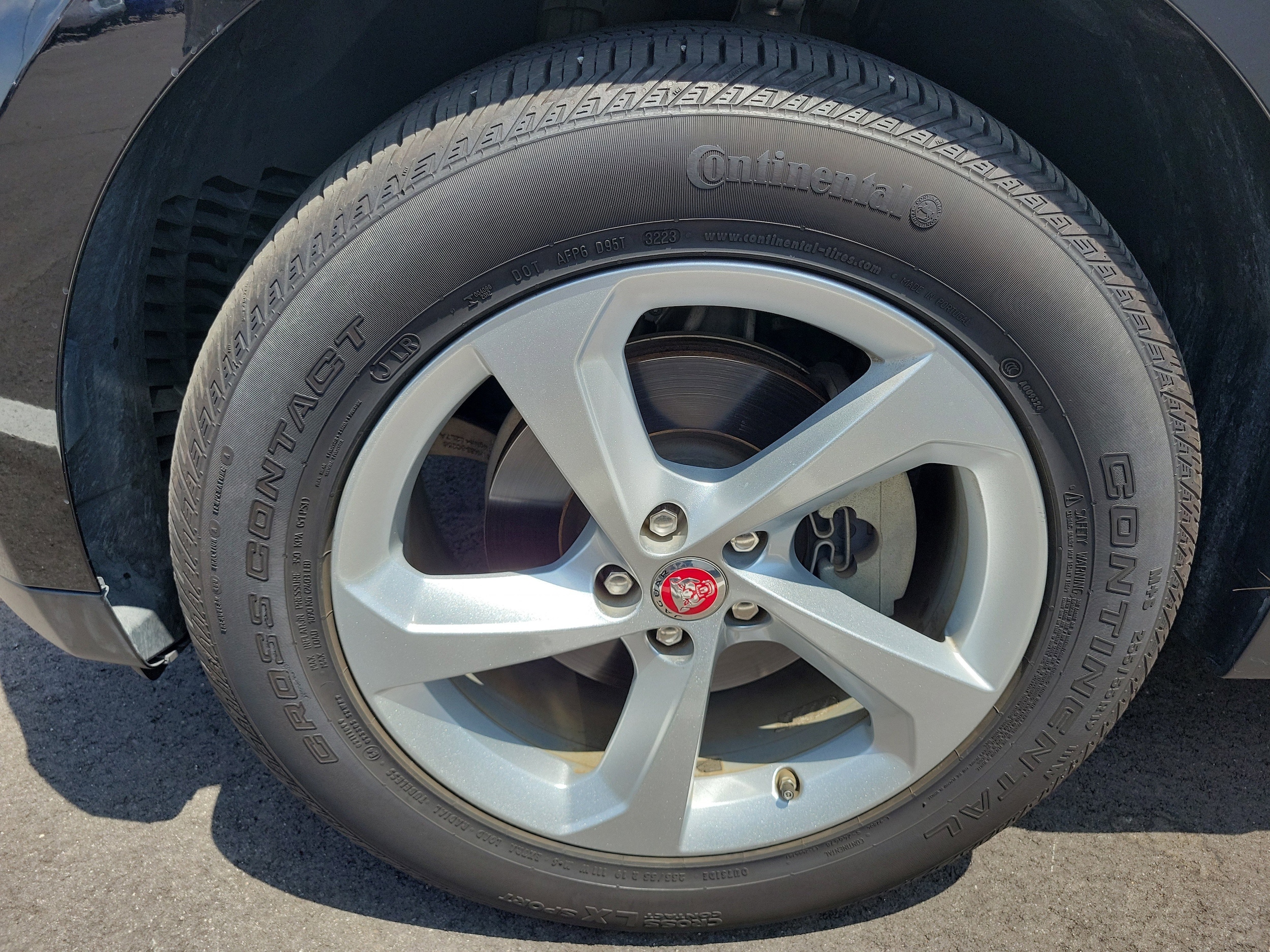 2020 Jaguar F-PACE 25t Premium photo 6