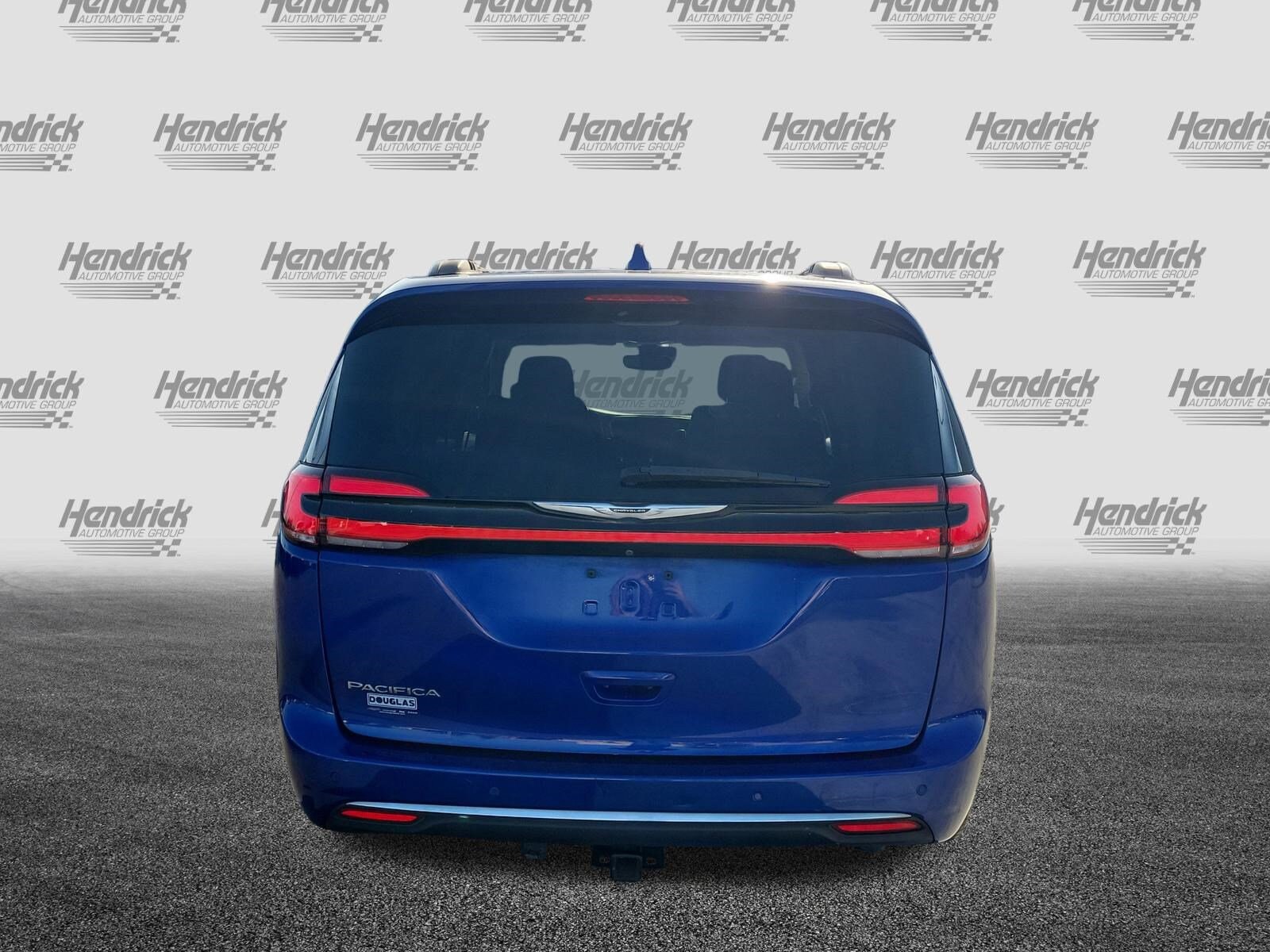 2021 Chrysler Pacifica Touring photo 5