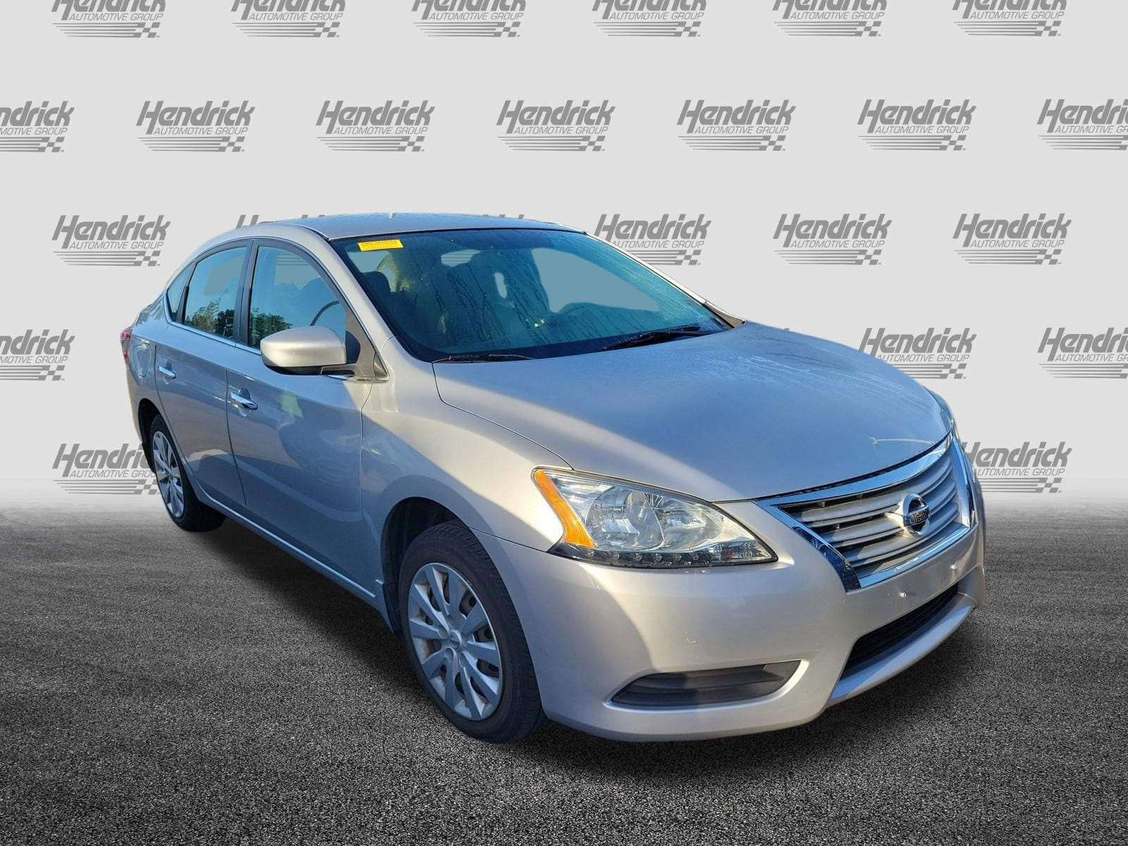2015 Nissan Sentra S photo 2