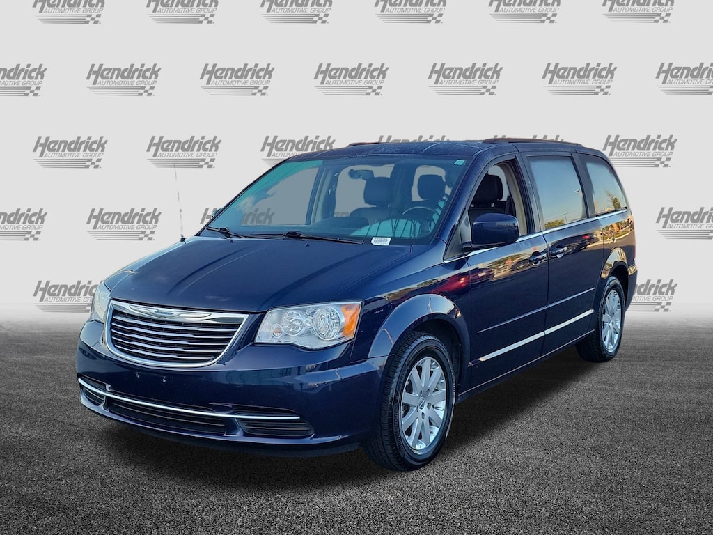 Used 2016 Chrysler Town & Country LX Mini-van, Passenger