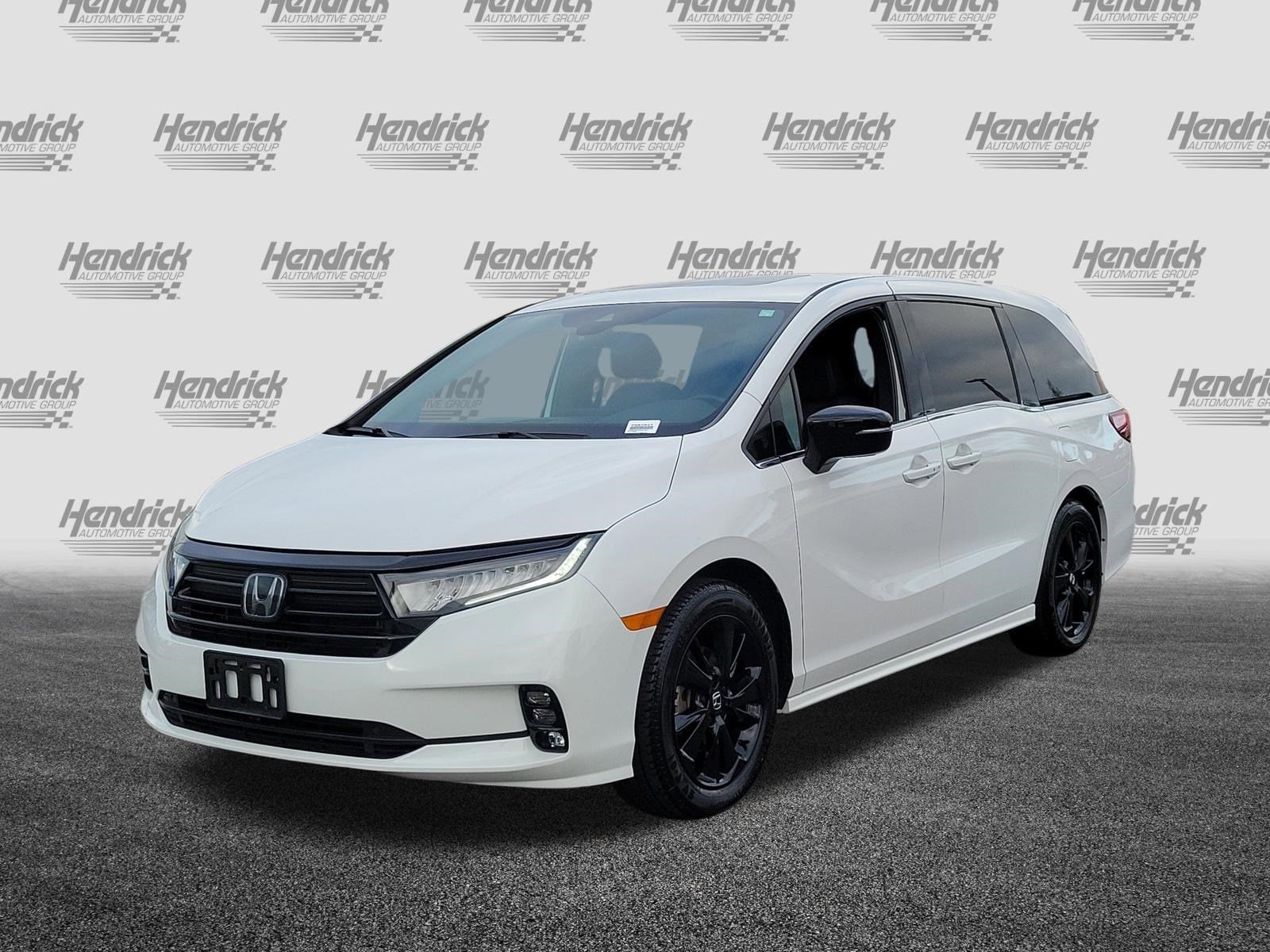 2023 Honda Odyssey Sport photo 2
