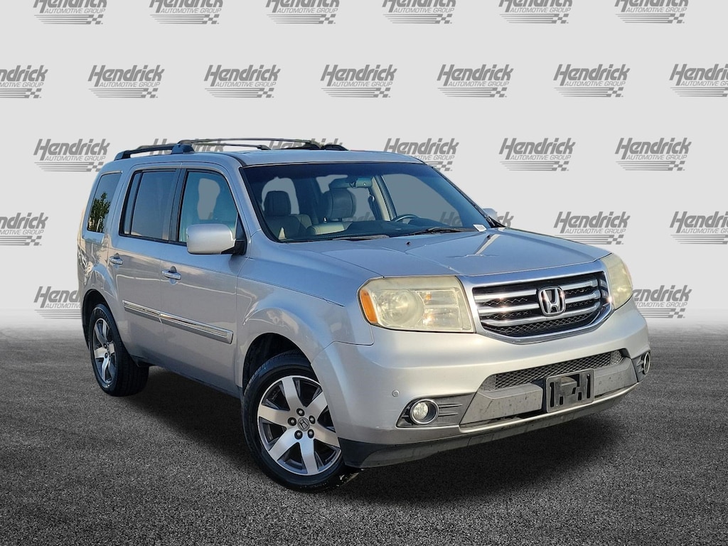 Used 2013 Honda Pilot Touring w/RES/Naiv FWD SUV