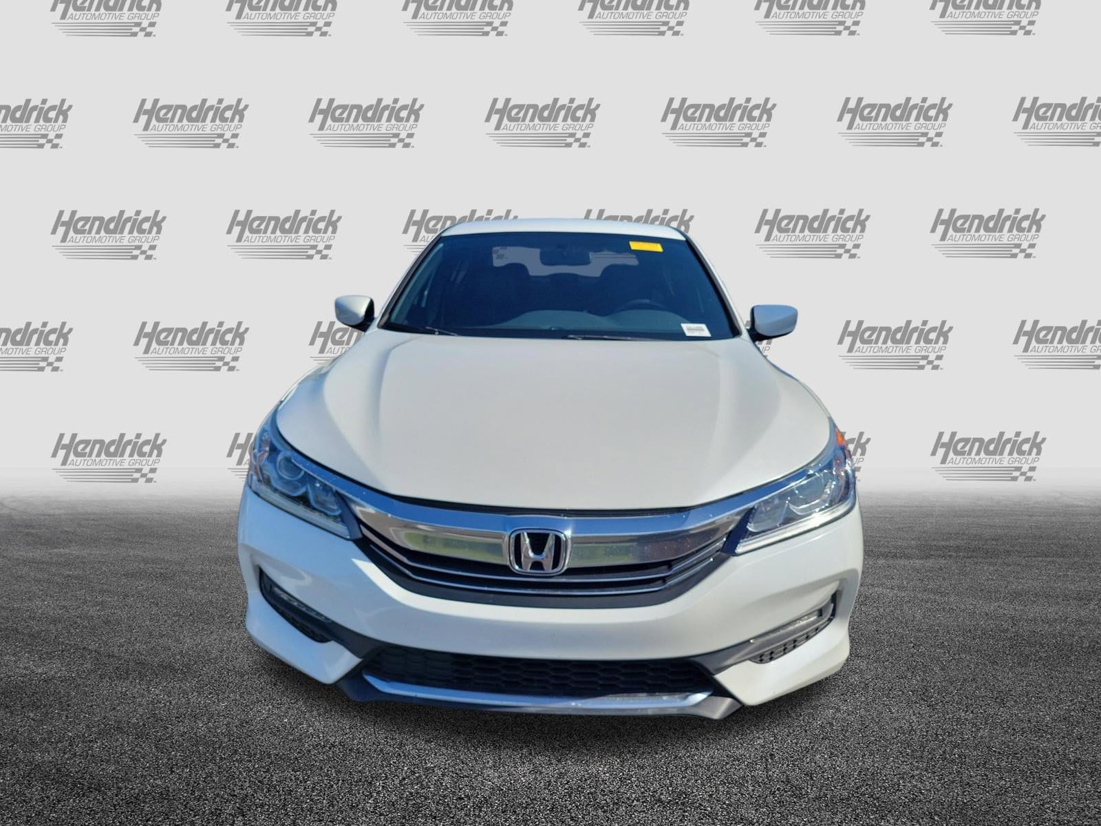 2017 Honda Accord Sport photo 3