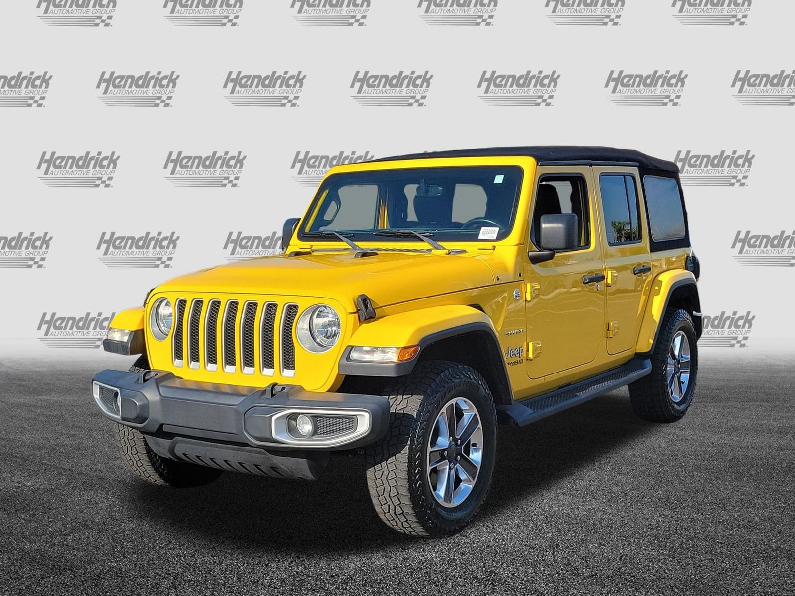 2021 Jeep Wrangler Unlimited Sahara photo 2