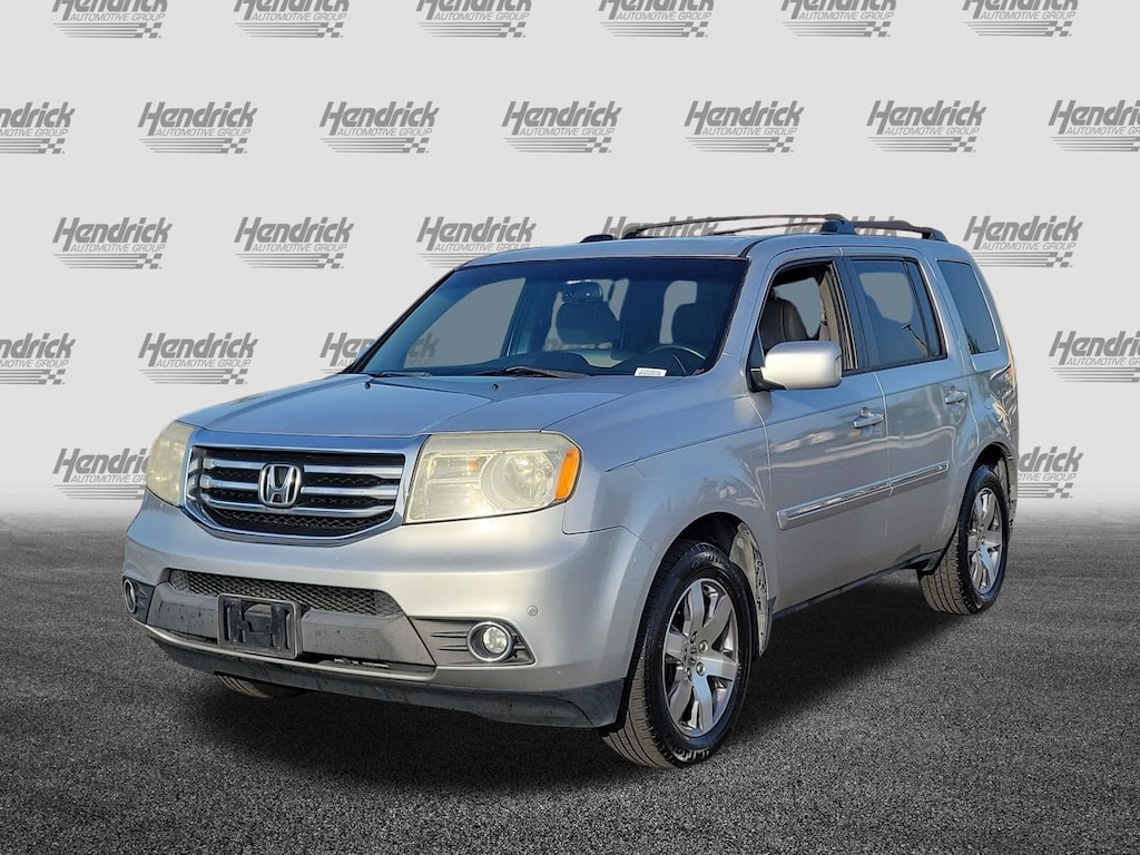 Used 2013 Honda Pilot Touring w/RES/Naiv FWD SUV