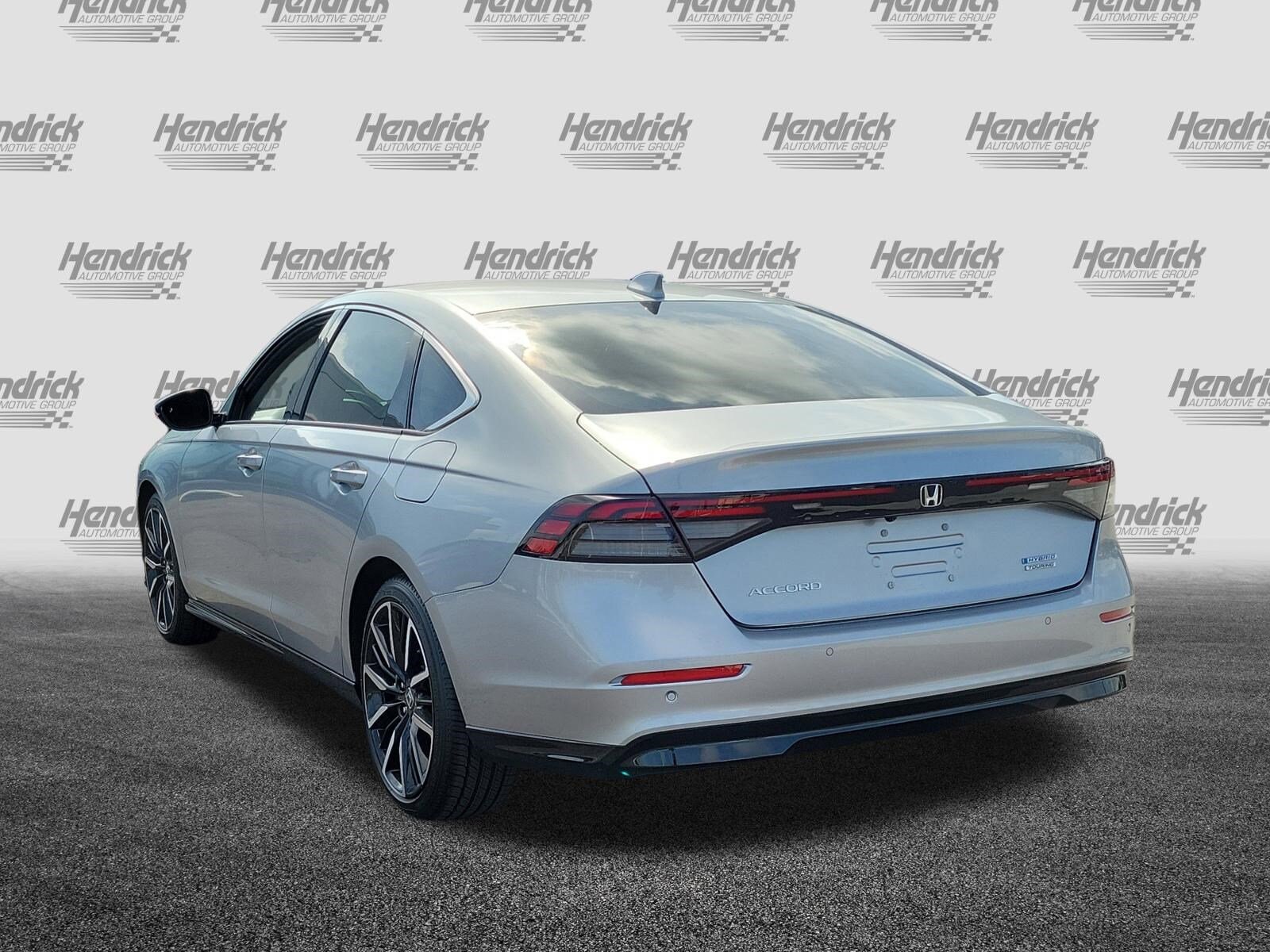 2025 Honda Accord Hybrid Touring photo 4