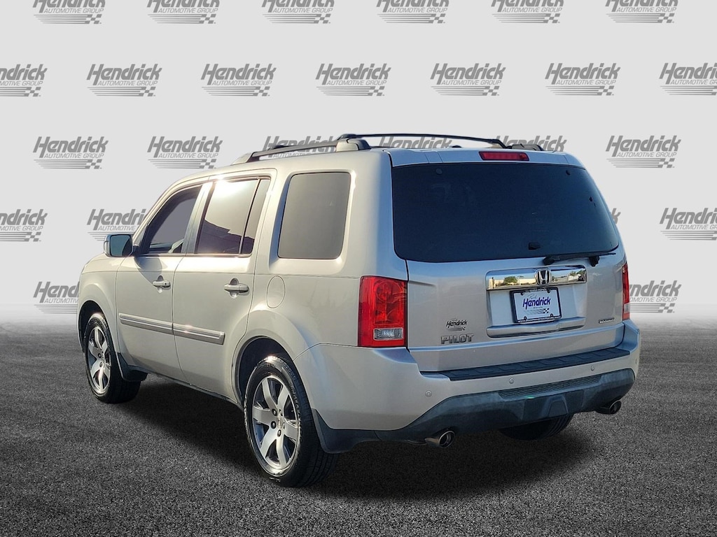Used 2013 Honda Pilot Touring w/RES/Naiv FWD SUV