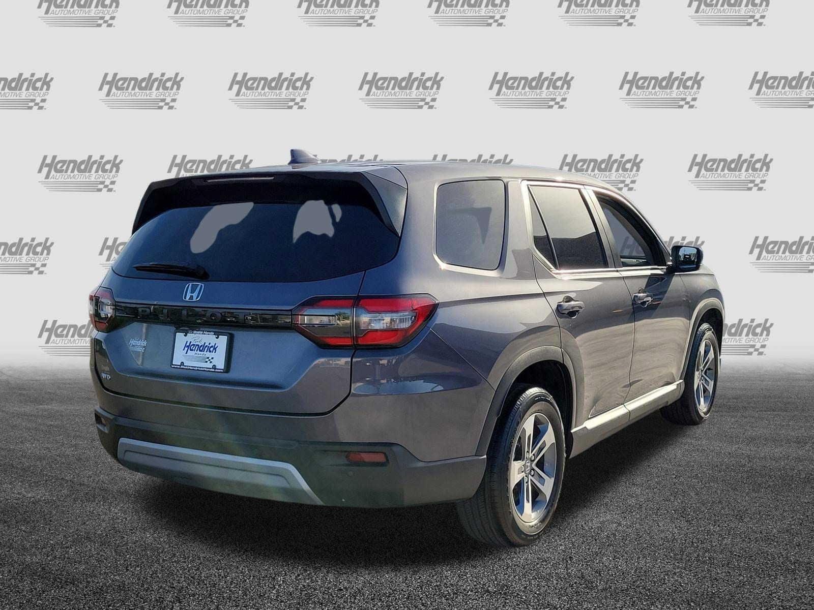 2024 Honda Pilot EX-L photo 6