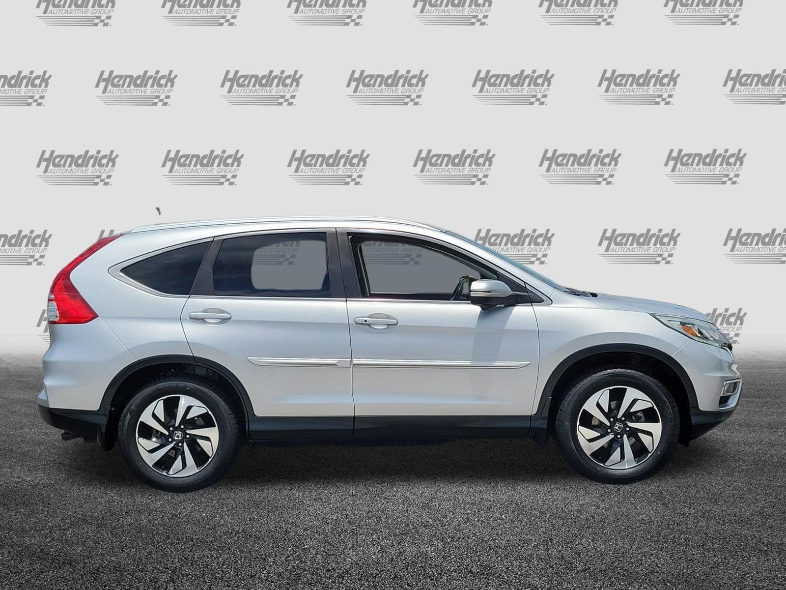 2016 Honda CR-V Touring AWD photo 3