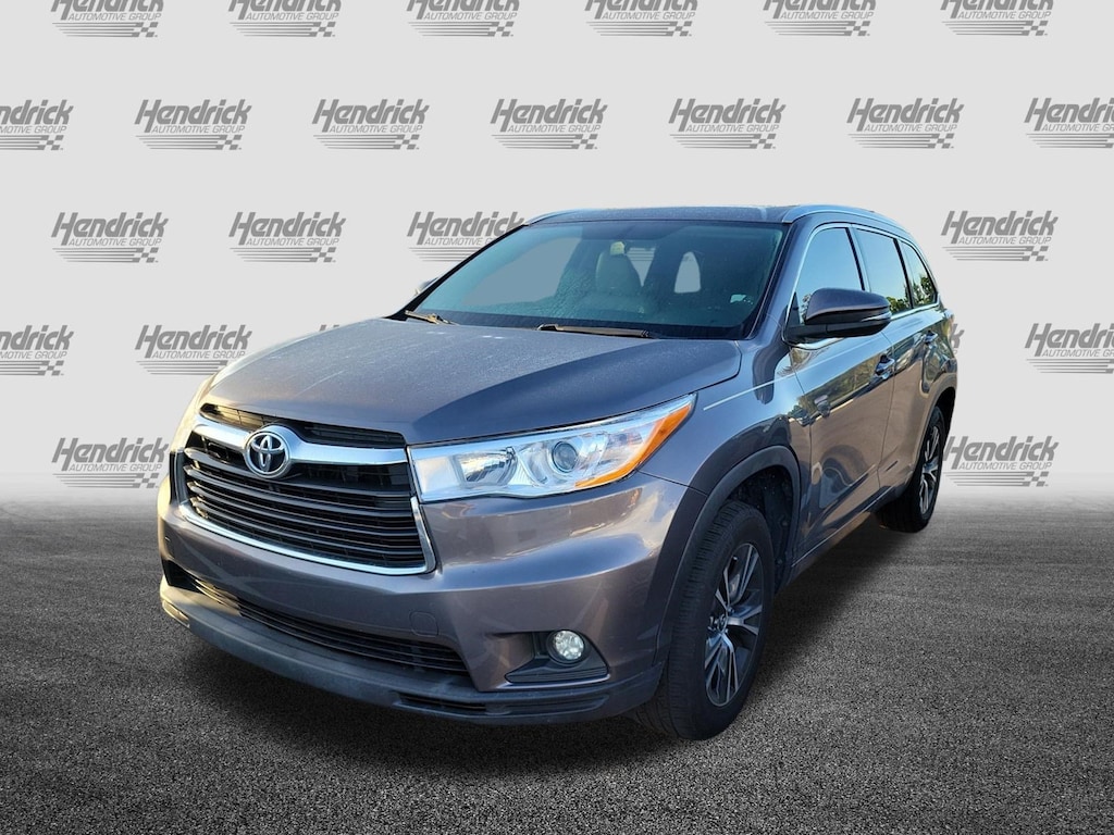 Used 2016 Toyota Highlander XLE V6 SUV