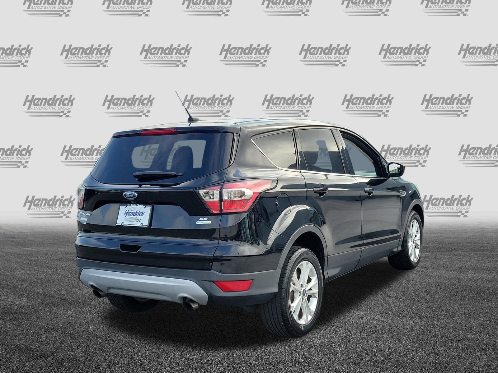 2017 Ford Escape SE photo 6