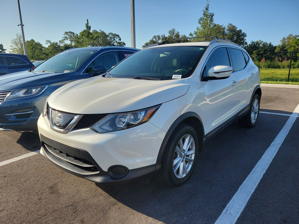 Used 2018 Nissan Rogue Sport SV SUV