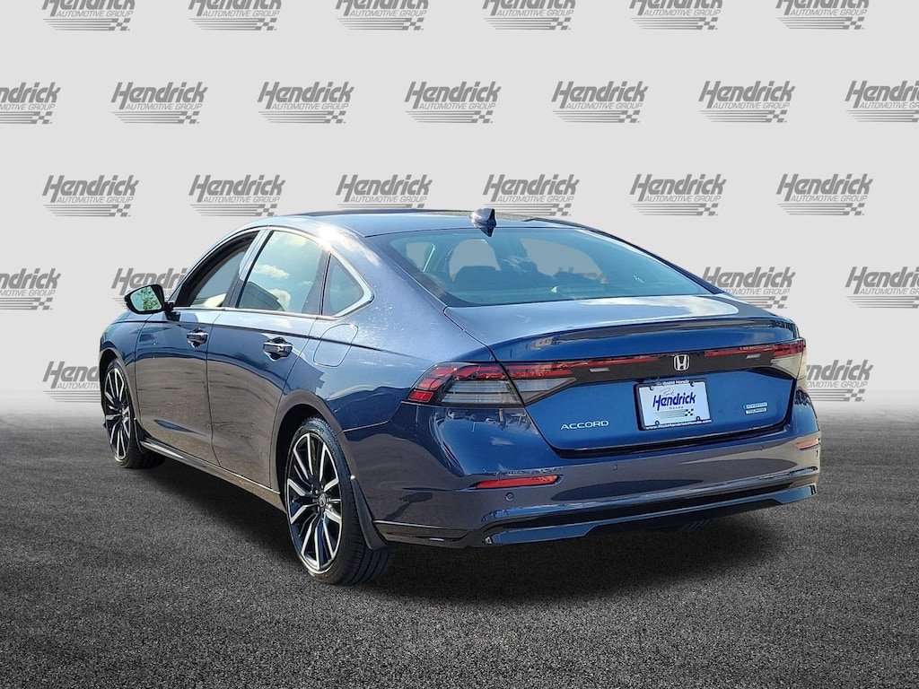 Used 2023 Honda Accord Hybrid Touring w/BSI Sedan