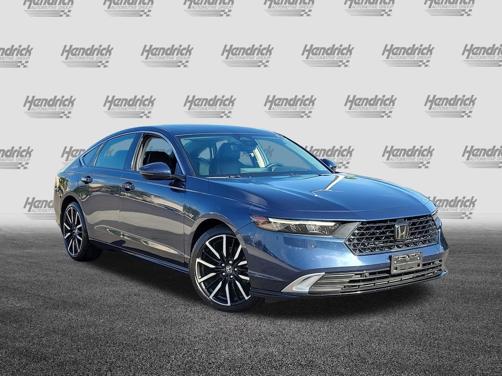 Used 2023 Honda Accord Hybrid Touring w/BSI Sedan