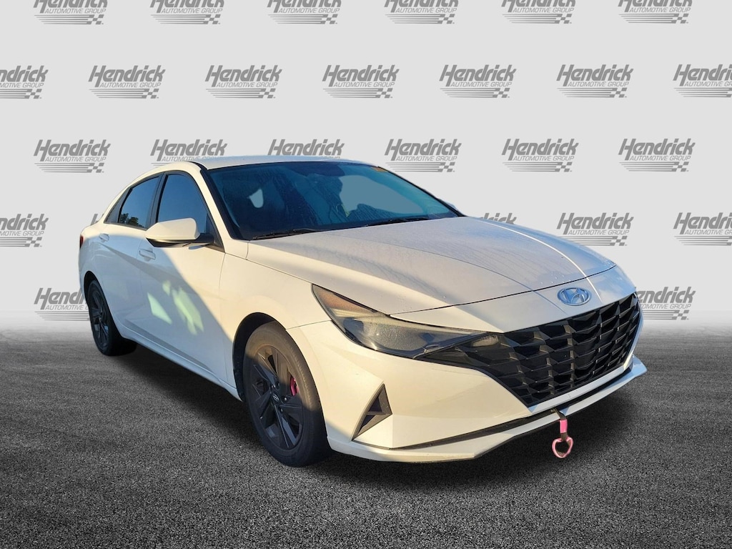 Used 2022 Hyundai Elantra SEL Sedan