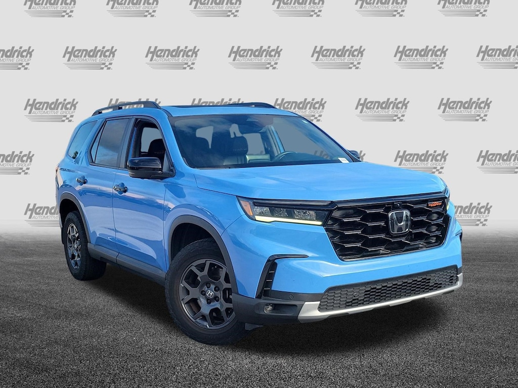 Used 2024 Honda Pilot TrailSport SUV
