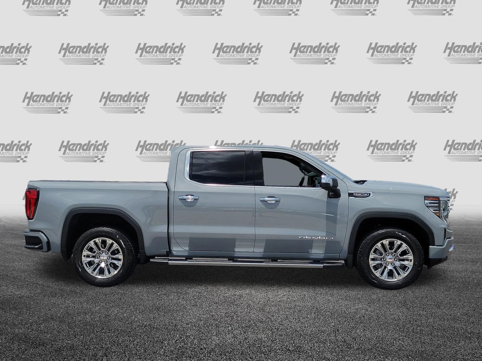 2025 GMC Sierra 1500 Denali photo 3