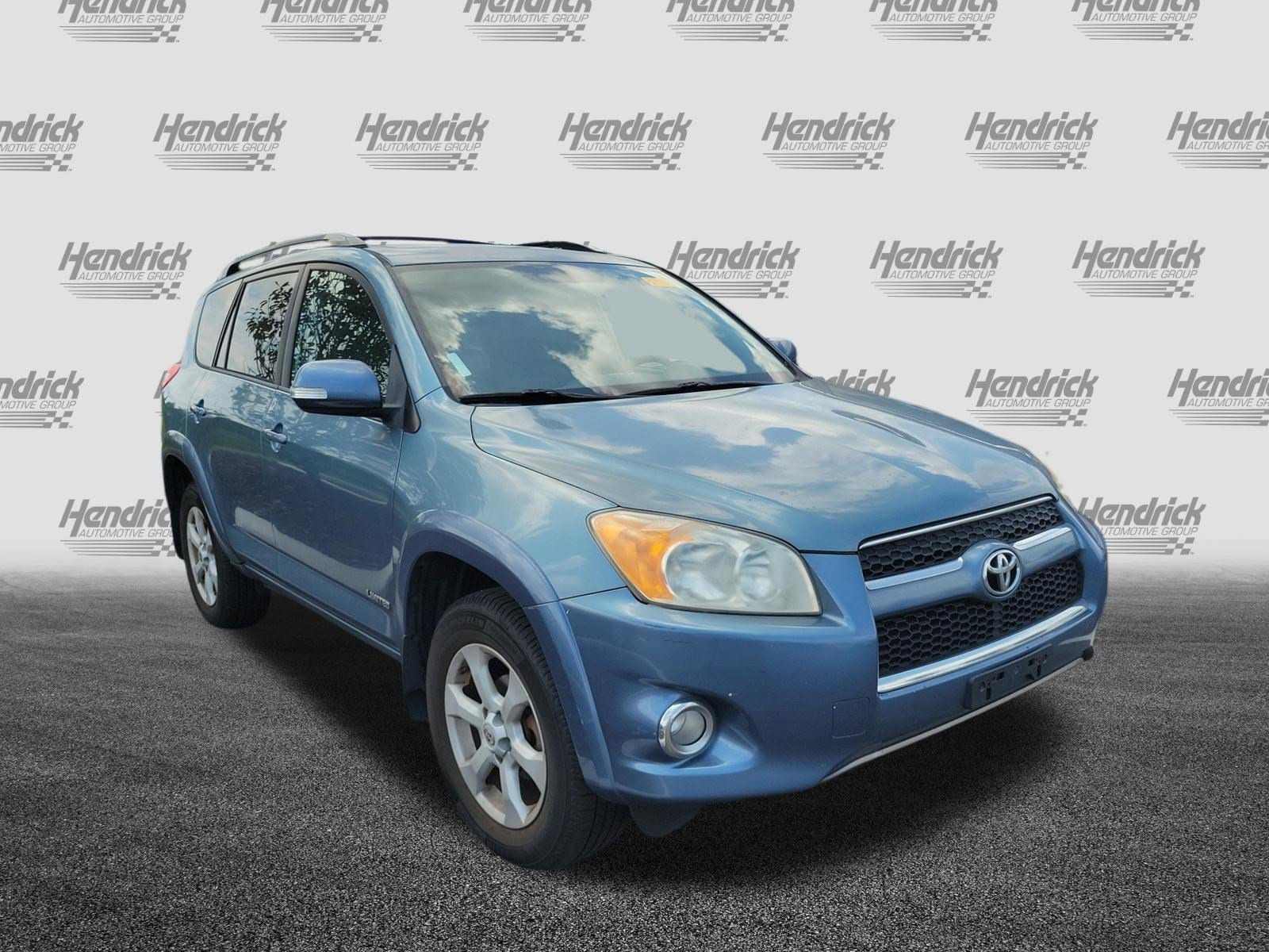 2012 Toyota RAV4 Limited 4WD photo 2