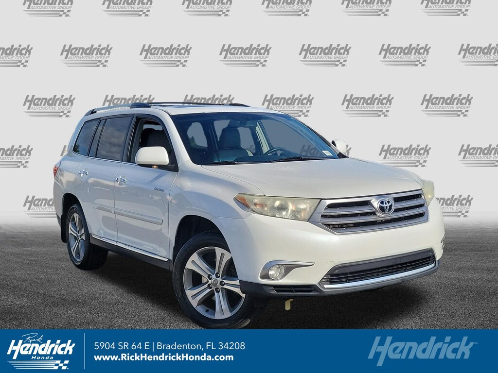Used 2013 Toyota Highlander Limited V6 SUV
