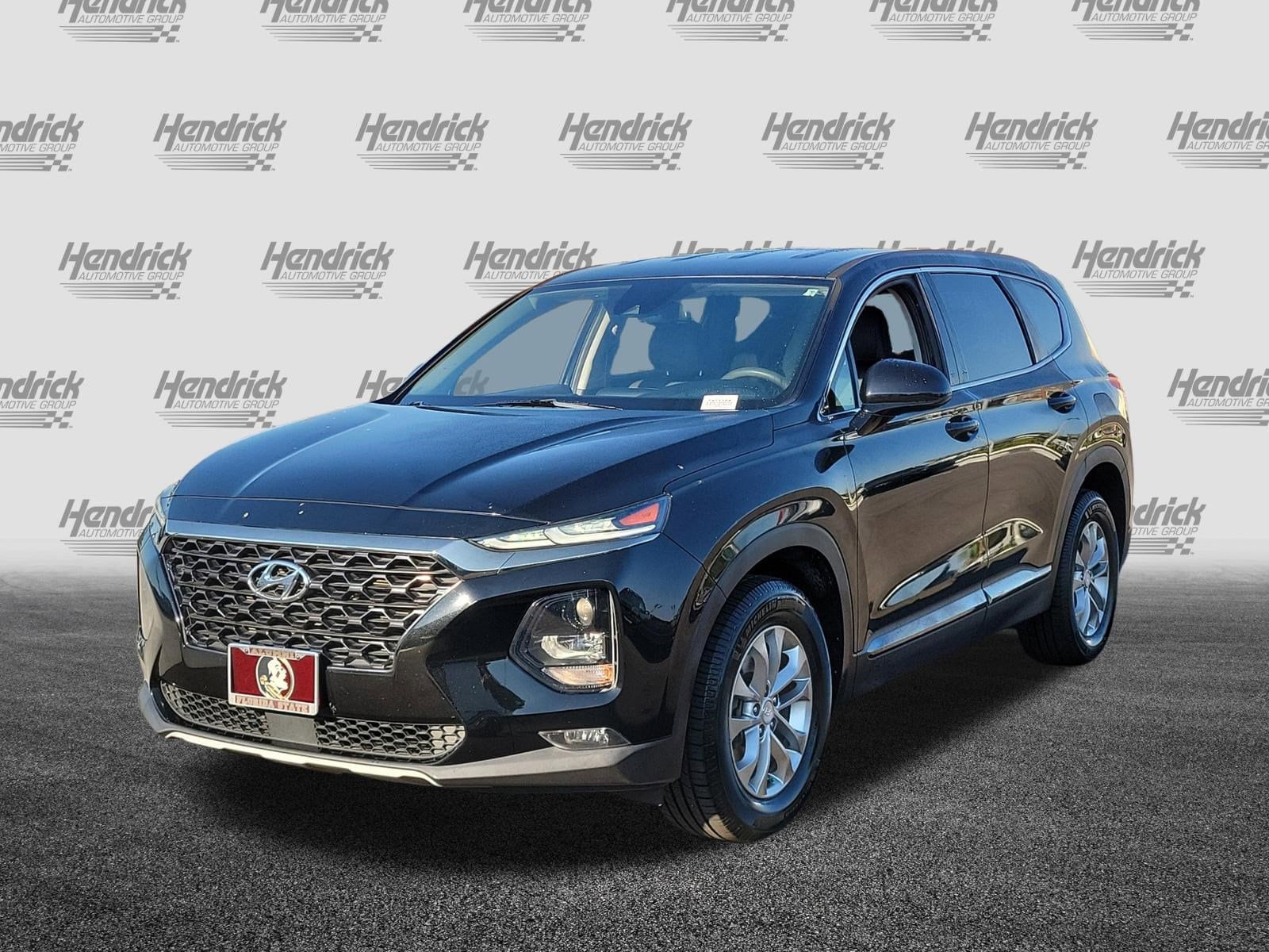 2019 Hyundai Santa Fe SEL 2.4 photo 2