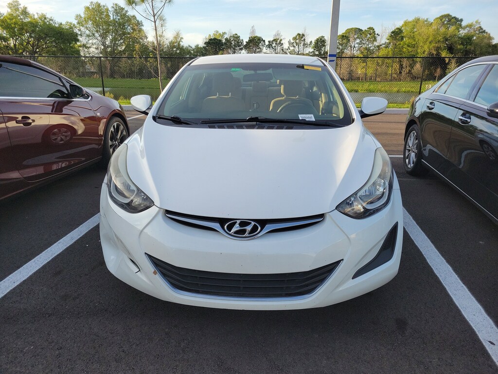 Used 2016 Hyundai Elantra SE Sedan