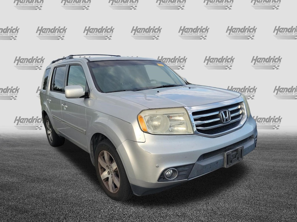 Used 2013 Honda Pilot Touring w/RES/Naiv FWD SUV