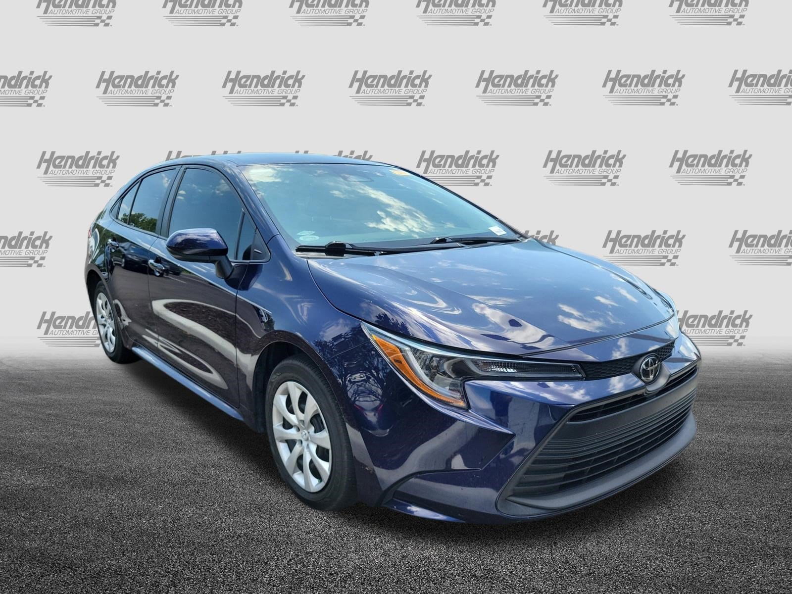 2024 Toyota Corolla LE photo 2