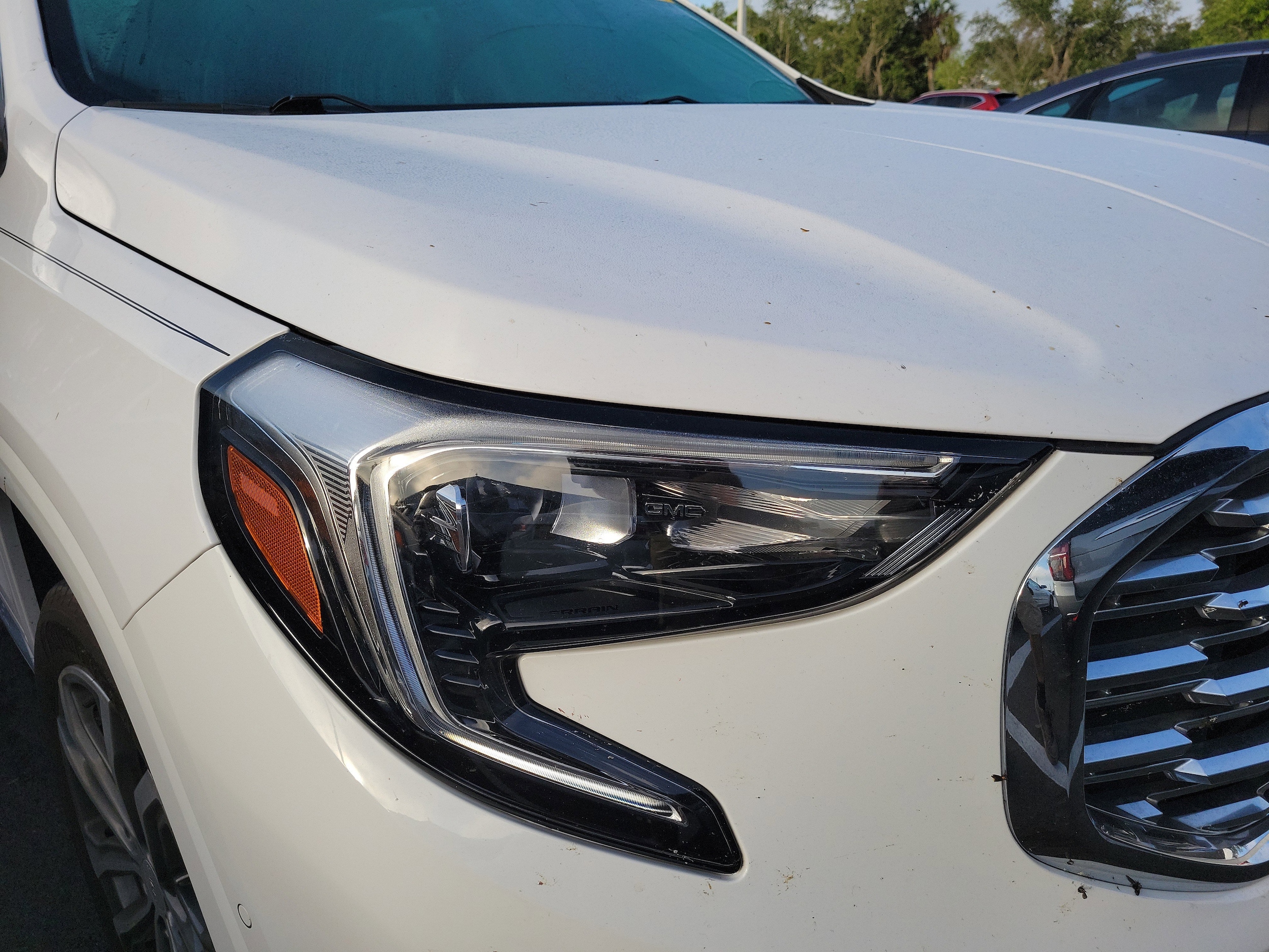 2020 GMC Terrain Denali photo 3