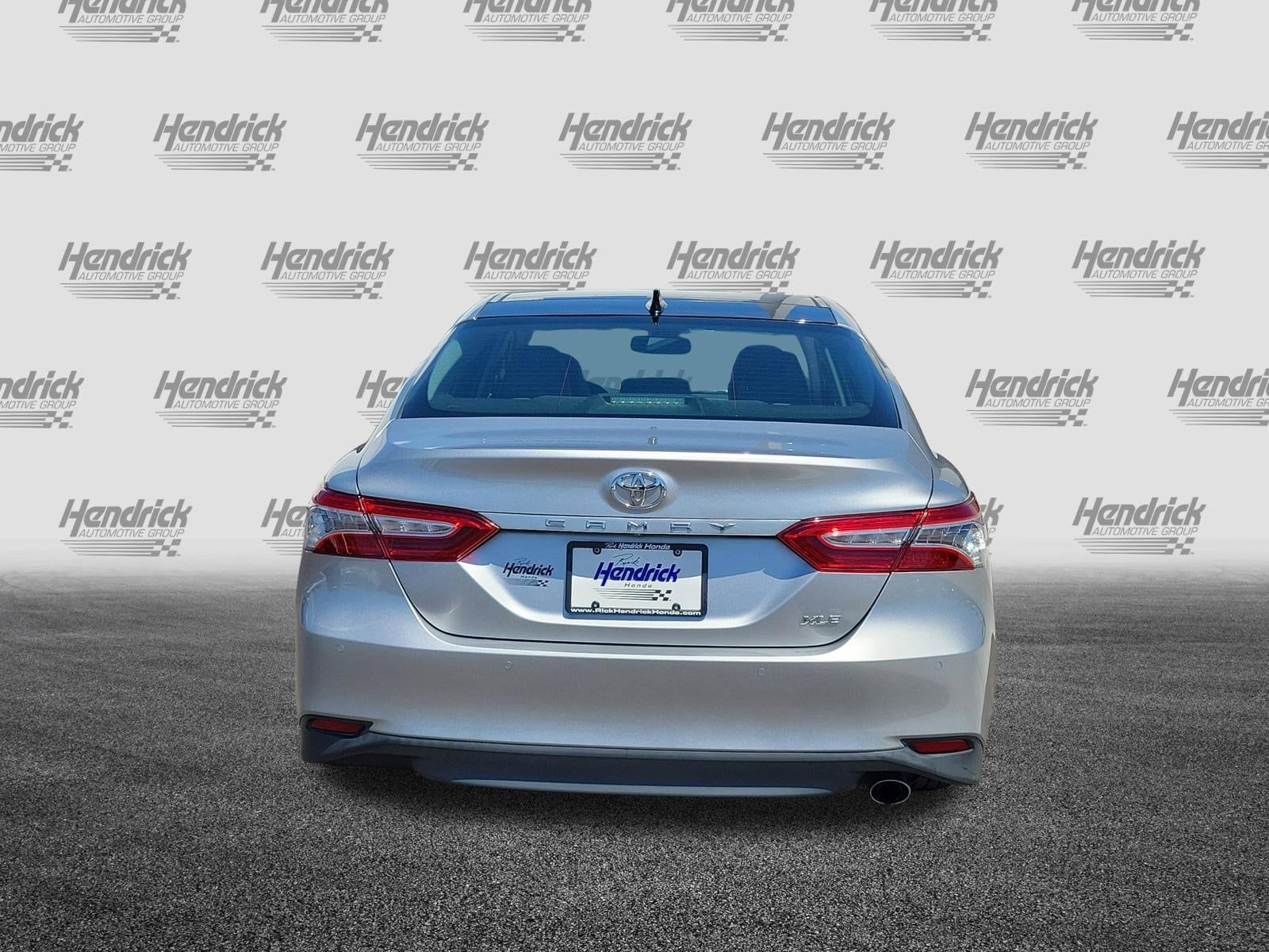 2018 Toyota Camry XLE photo 5