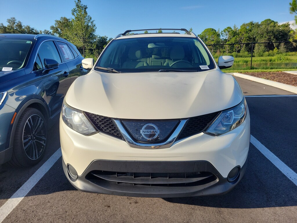 Used 2018 Nissan Rogue Sport SV SUV