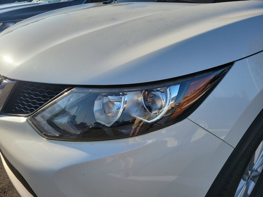 Used 2018 Nissan Rogue Sport SV SUV