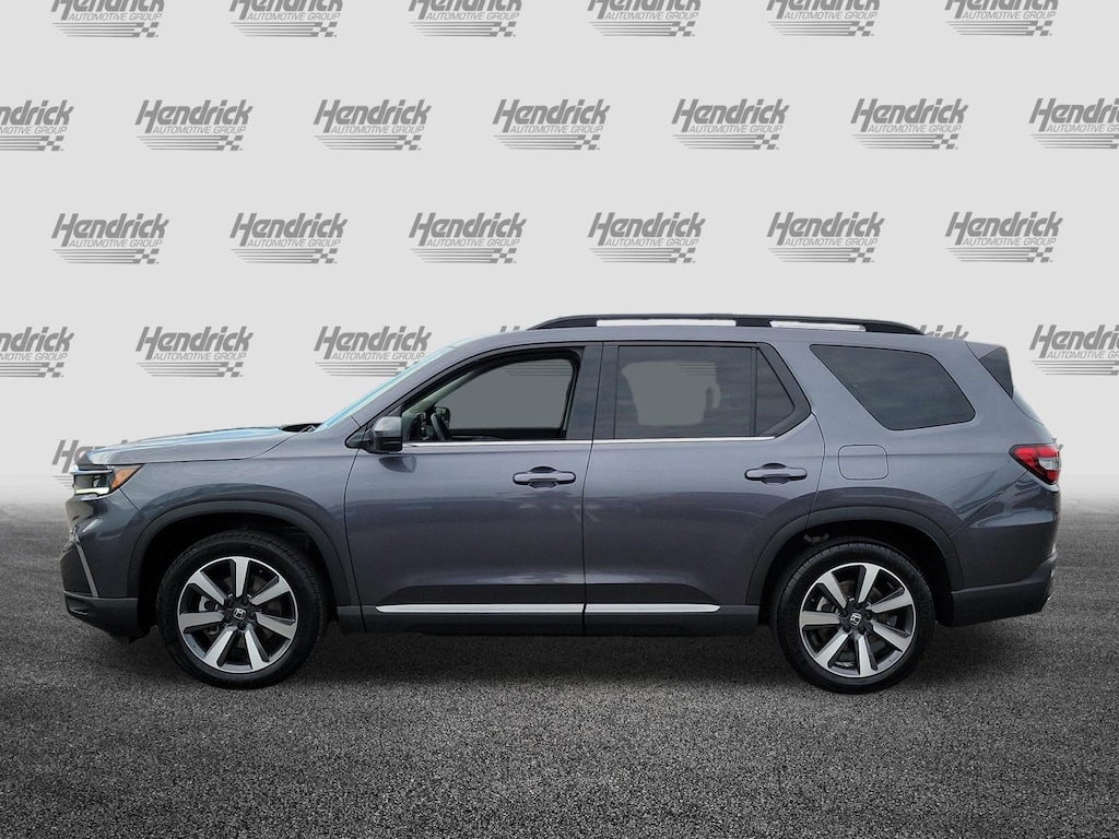 Used 2025 Honda Pilot Touring SUV