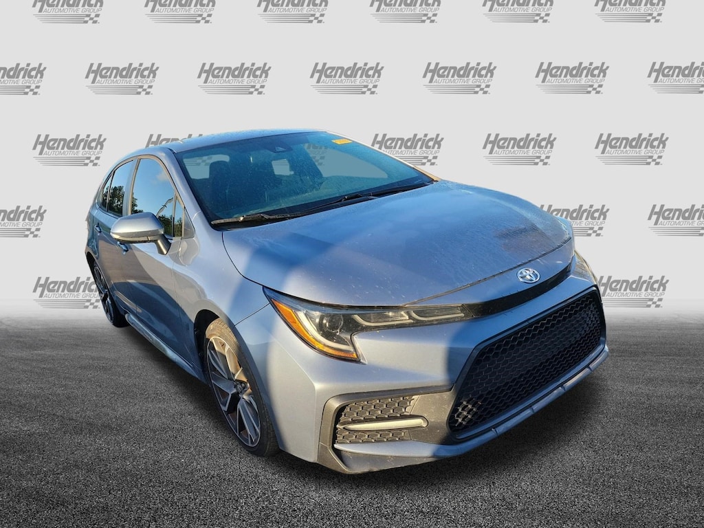Used 2020 Toyota Corolla SE Sedan