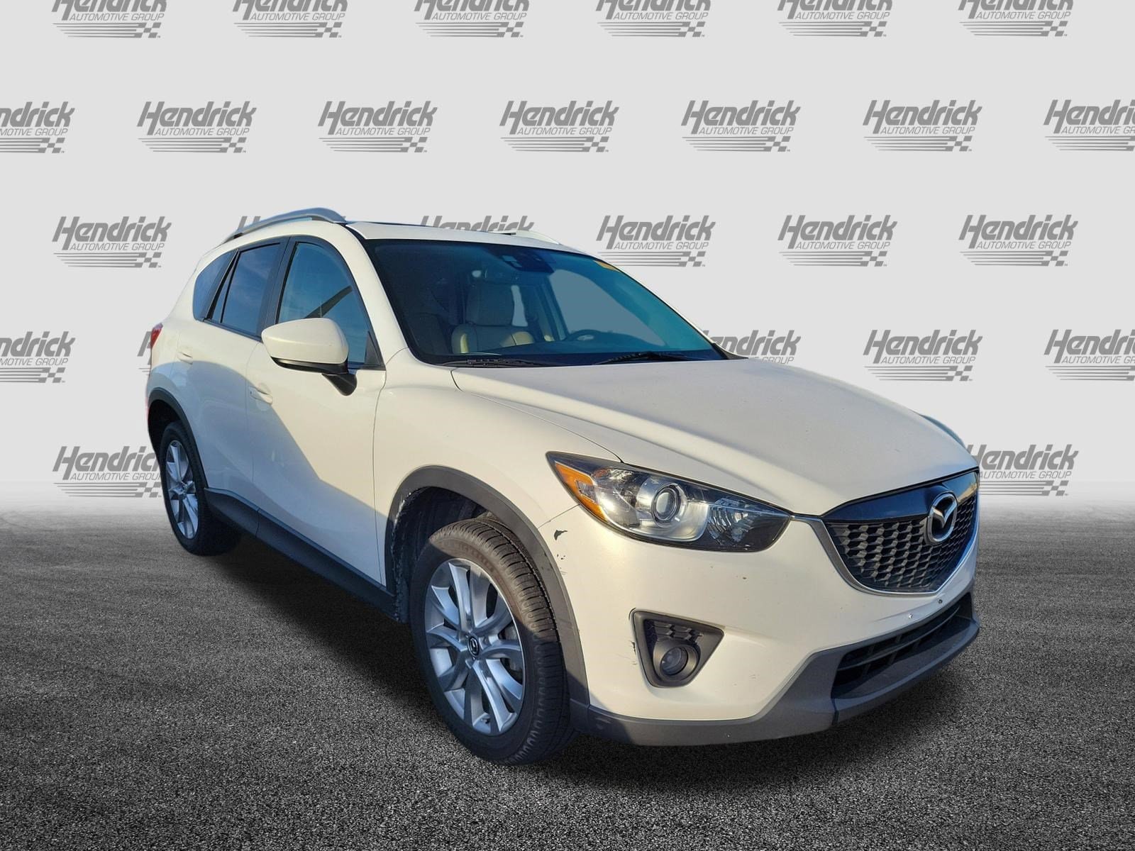 2015 Mazda Mazda CX-5 Grand Touring photo 2