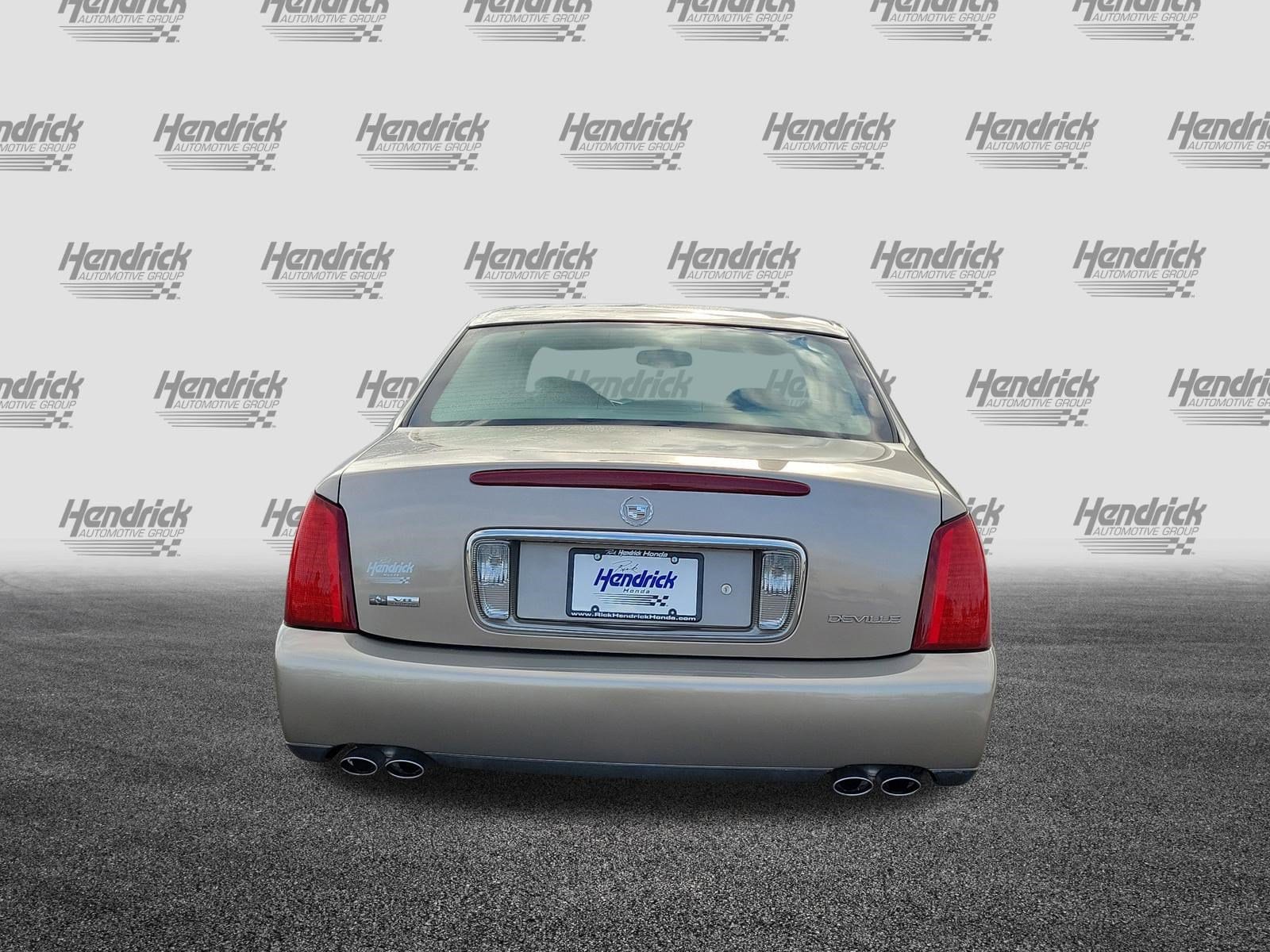 2004 CADILLAC DEVILLE photo 5